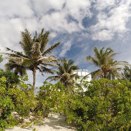 Airport Beach Hotel Hulhumalé Extérieur photo