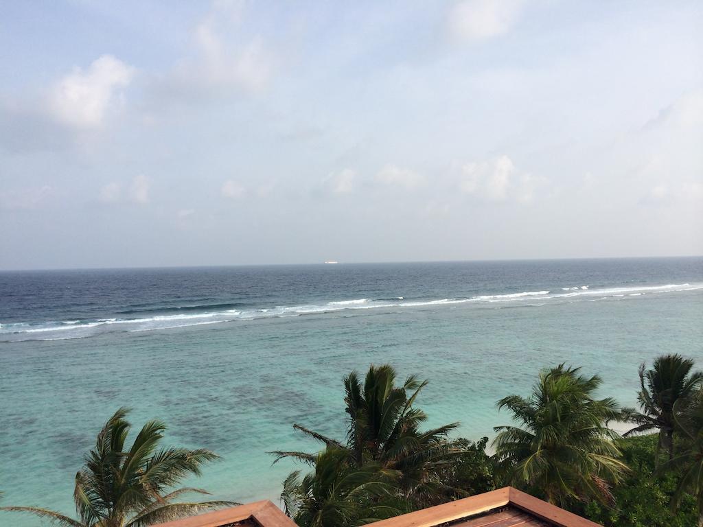 Airport Beach Hotel Hulhumalé Extérieur photo
