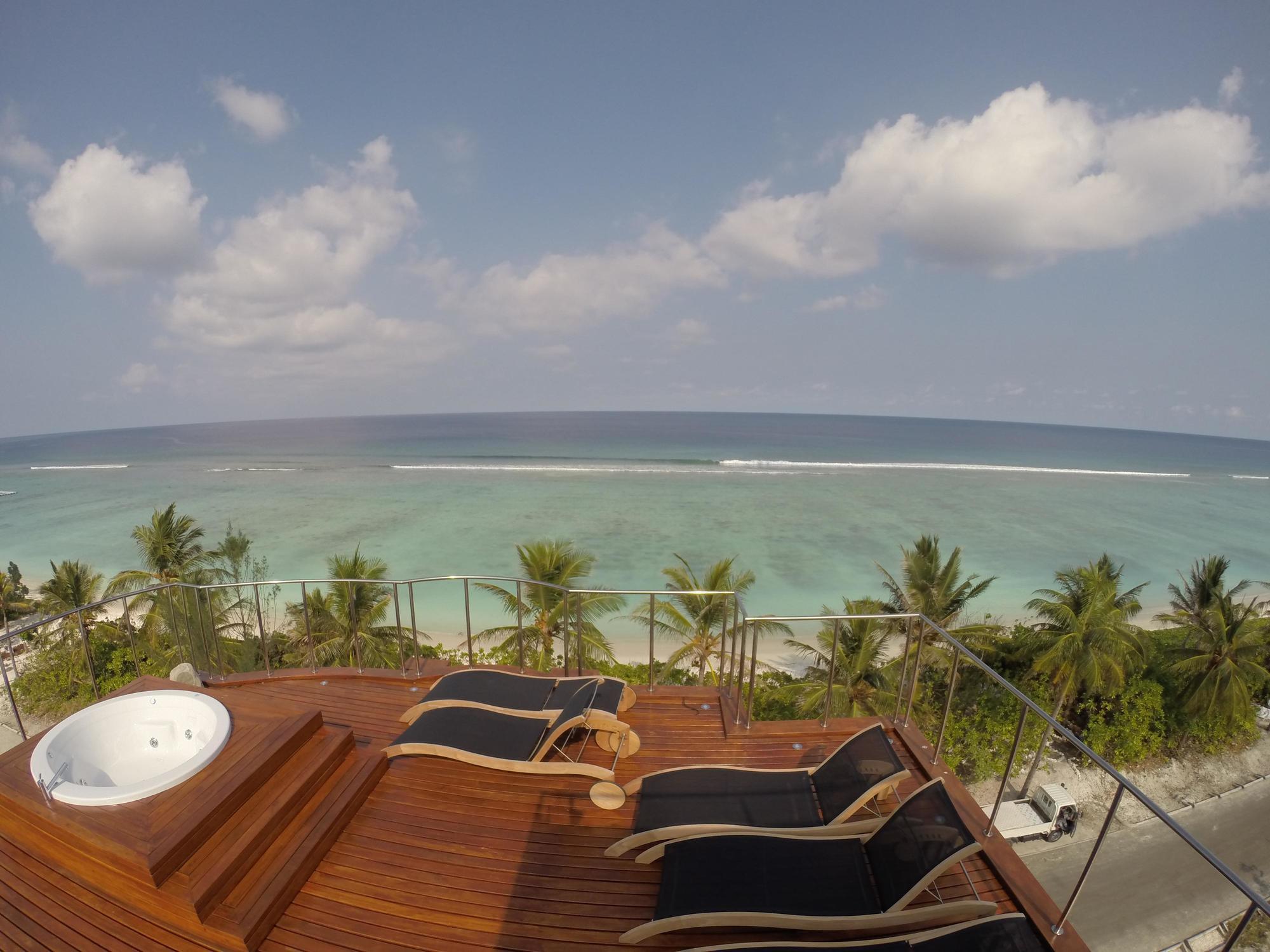 Airport Beach Hotel Hulhumalé Extérieur photo