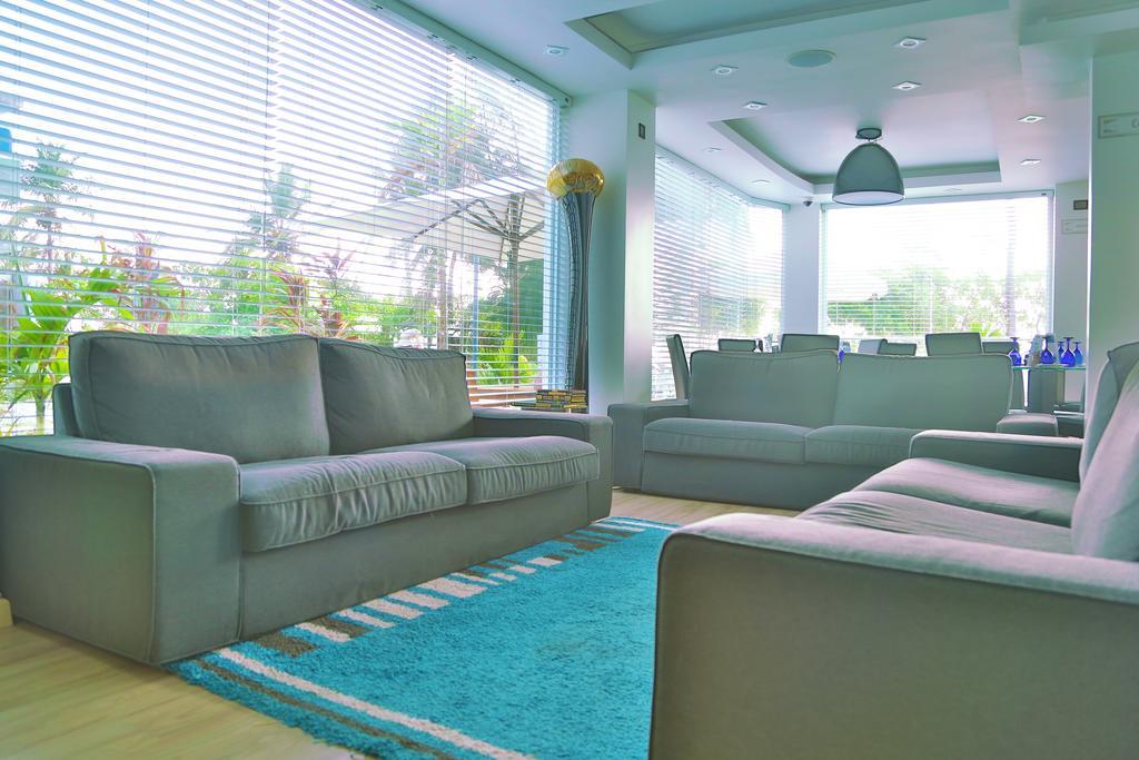 Airport Beach Hotel Hulhumalé Extérieur photo