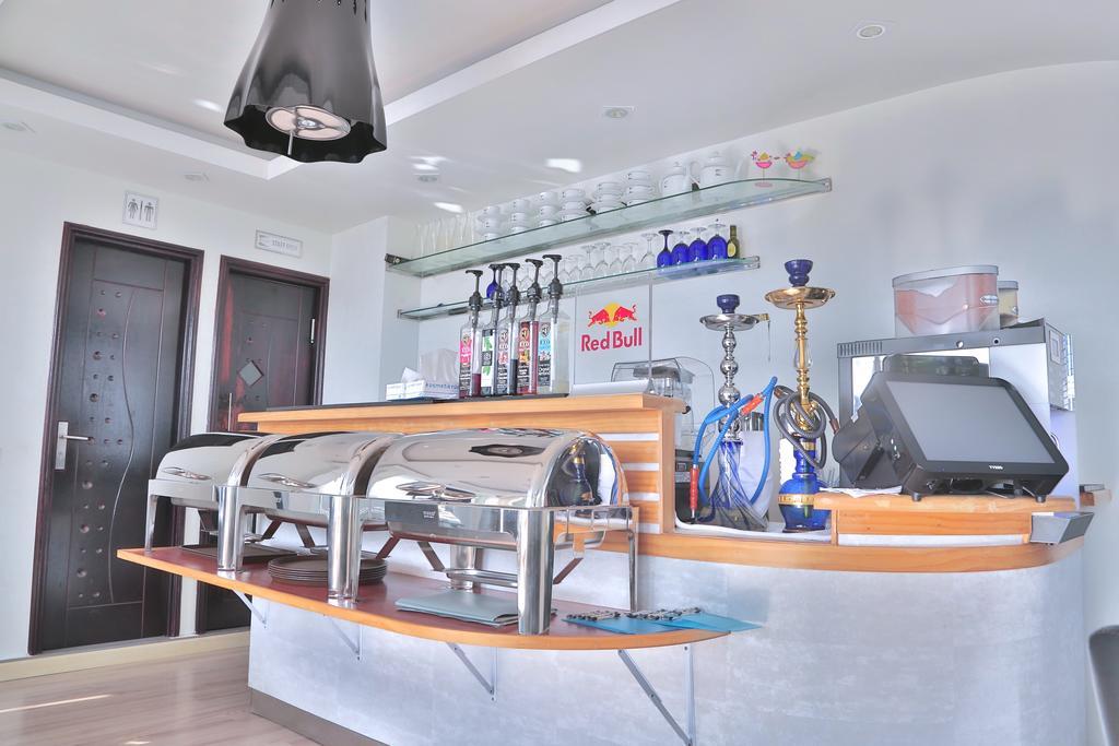 Airport Beach Hotel Hulhumalé Extérieur photo