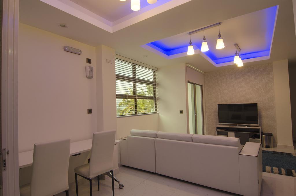 Airport Beach Hotel Hulhumalé Extérieur photo