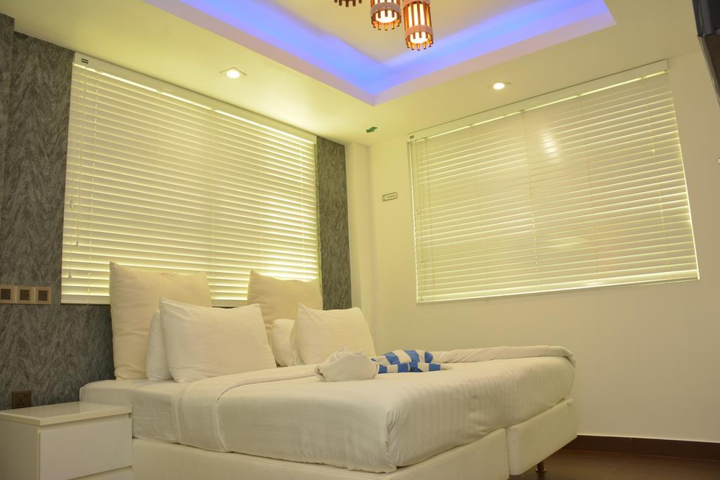Airport Beach Hotel Hulhumalé Extérieur photo